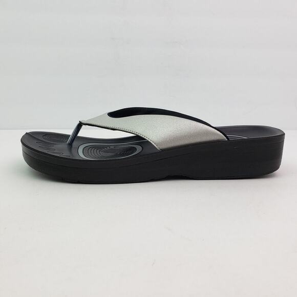 Aerothotic Pearly Fume Womens Size EU 39 US 8 Black Silver Flip Flop Sandals - Picture 3 of 11